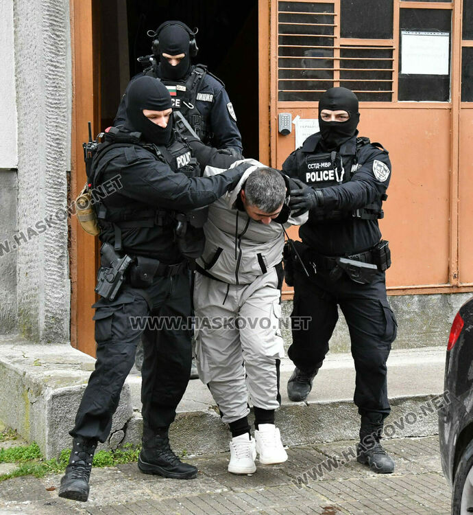13 души са арестувани в акцията на МВР за купуване на гласове, наркотици и кражби в Хасковско
