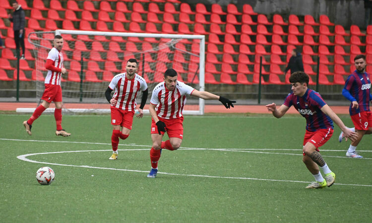 Хандбал и футбол през почивните дни в Хасково