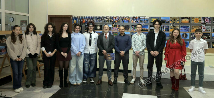 &bdquo;Светлината на нощна&ldquo;&nbsp;&ndash; пътешествие на три поколения фотографи, които снимат Хасково със сърцата си   