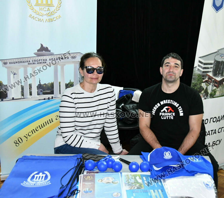 Ученици разгледаха специалностите в 26 ВУЗ-а, сред които три хасковски 