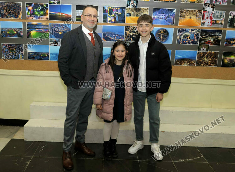 &bdquo;Светлината на нощна&ldquo;&nbsp;&ndash; пътешествие на три поколения фотографи, които снимат Хасково със сърцата си   