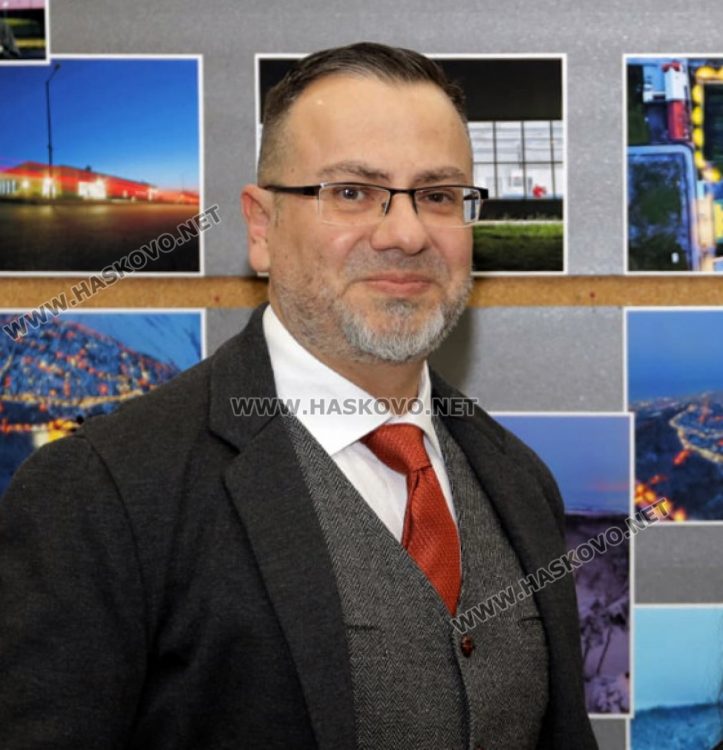 &bdquo;Светлината на нощна&ldquo;&nbsp;&ndash; пътешествие на три поколения фотографи, които снимат Хасково със сърцата си   