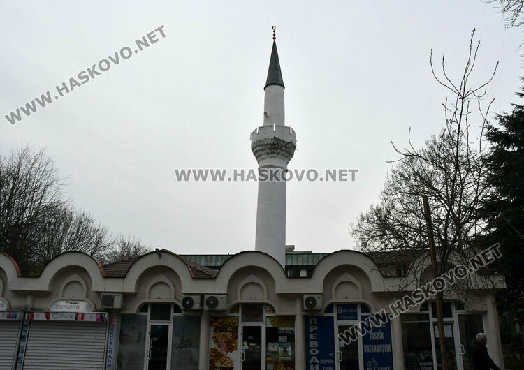 Препълнени джамии в Хасково за Рамазан Байрам: Празник на опрощението и толерантността