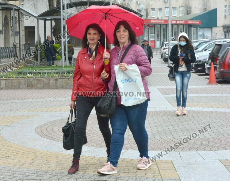 Умерен вятър, облаци и вероятност за валежи в първия ден на пролетта