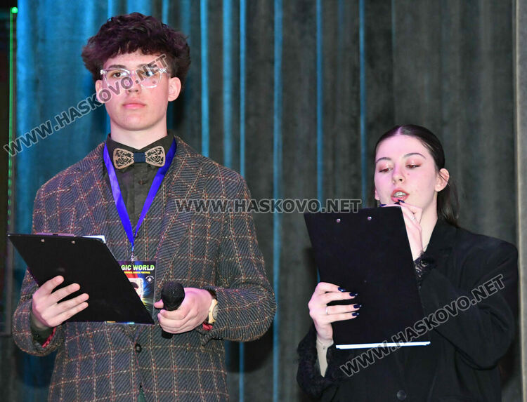 Откриха Международния танцов фестивал &bdquo;Вълшебен свят&ldquo; в Хасково с над 1000 участници