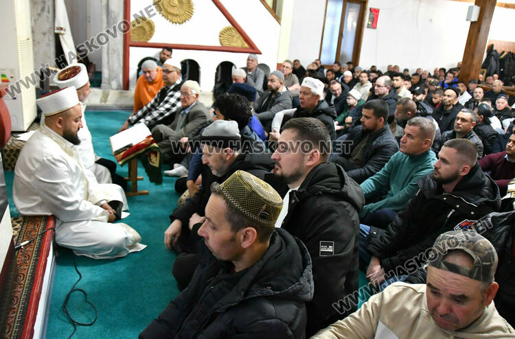 Препълнени джамии в Хасково за Рамазан Байрам: Празник на опрощението и толерантността