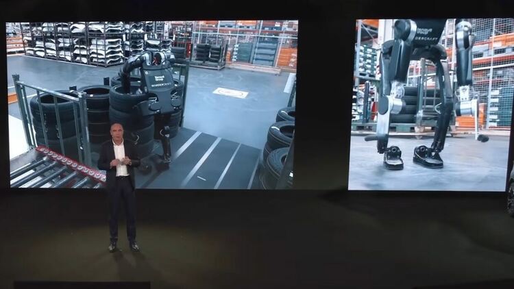 Няма Optimus, няма Prime: Хуманоидни роботи вече сглобяват EV-та за Renault