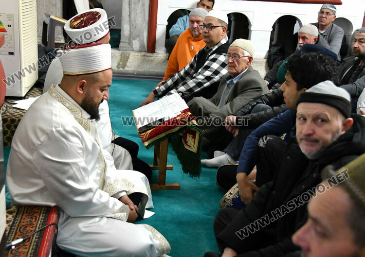 Препълнени джамии в Хасково за Рамазан Байрам: Празник на опрощението и толерантността