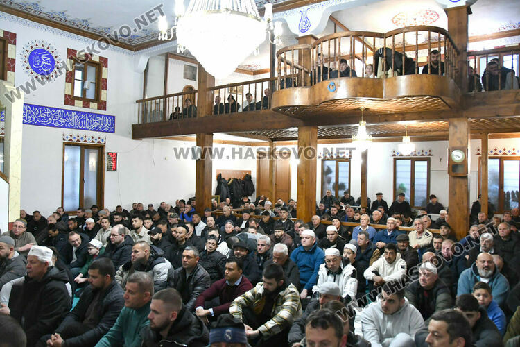 Препълнени джамии в Хасково за Рамазан Байрам: Празник на опрощението и толерантността