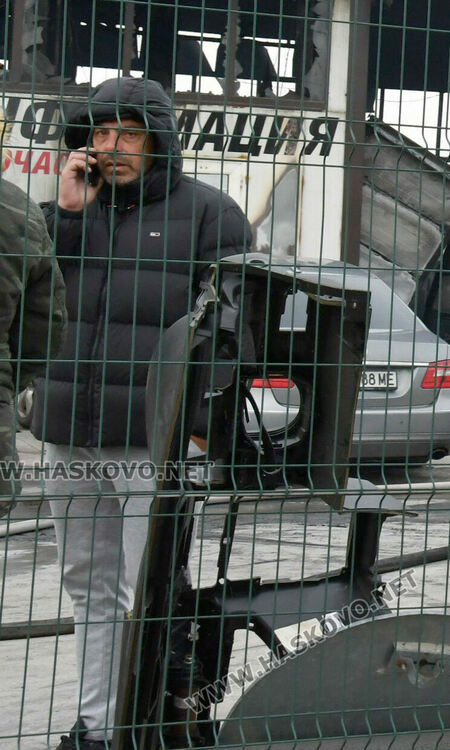 Пожар изпепели автоморга в хасковския квартал &bdquo;Болярово&ldquo;