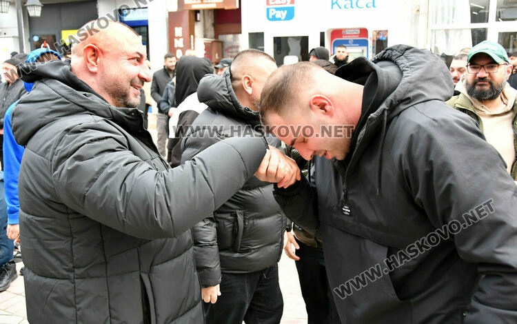 Препълнени джамии в Хасково за Рамазан Байрам: Празник на опрощението и толерантността