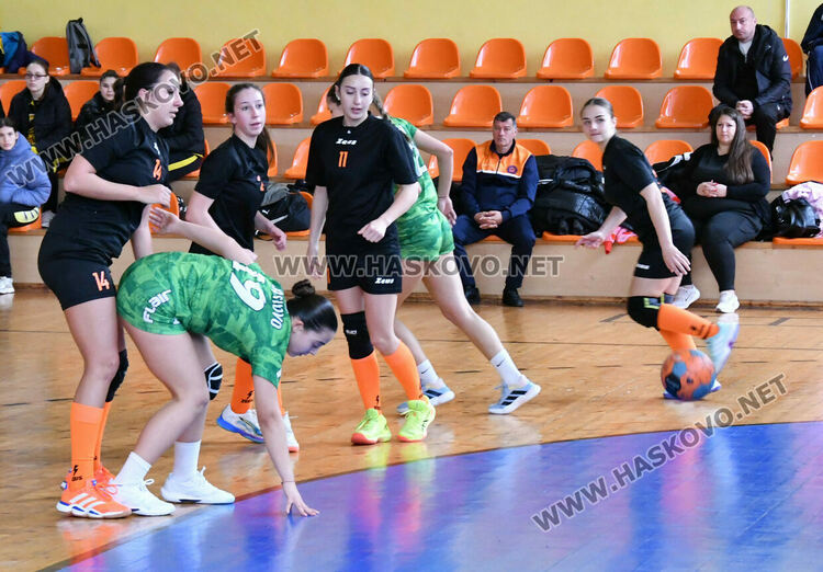 Първенство по хандбал днес в Хасково