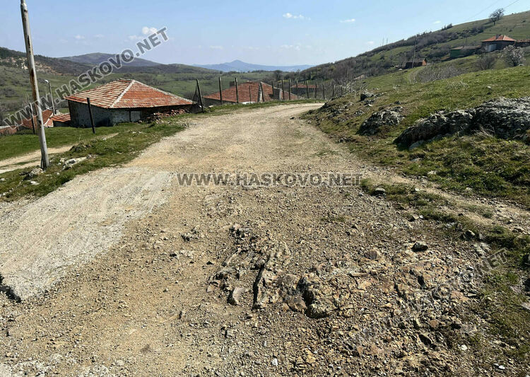 Община Минерални бани ще благоустрои улици в с. Сърница