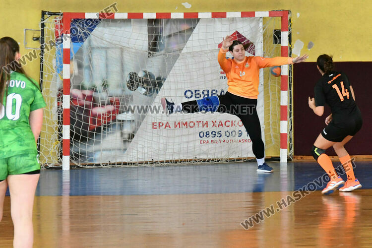 Първенство по хандбал днес в Хасково