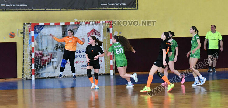 Първенство по хандбал днес в Хасково