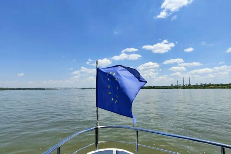 Интелигентна система за 4 млн. евро ще следи за замърсяване на Дунав от кораби Сн.МРРБ