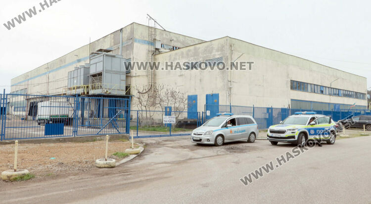 Под охрана е запечатаният склад с негодна храна в Хасково