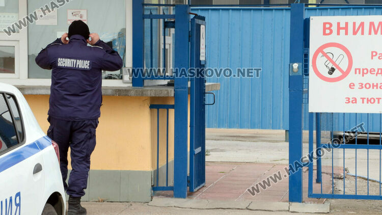 Под охрана е запечатаният склад с негодна храна в Хасково