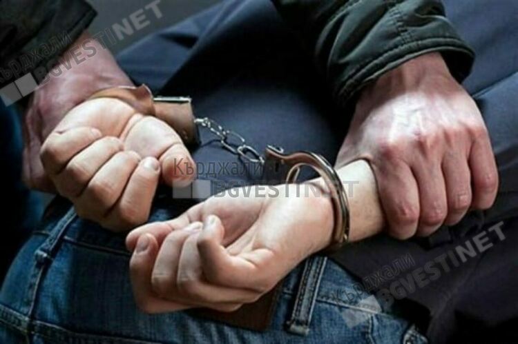 Задържаха 21-годишен вандал събарял бетонни кошчета за отпадъци в Кърджали