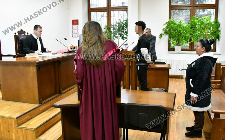 Обществено порицание за ученика от Спортното училище, стрелял &bdquo;като мафиот&ldquo; от прозорец