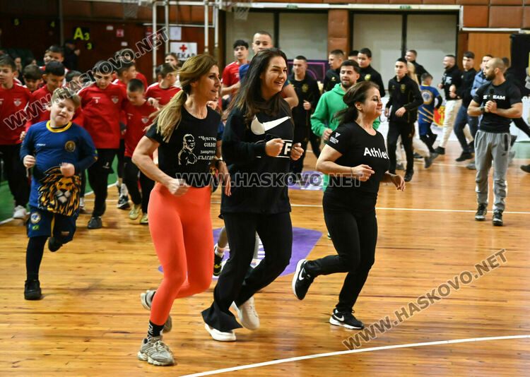 Доброто се умножава! &bdquo;Ръка, която дава&nbsp;&ndash; не обеднява&ldquo; достигна и до други градове