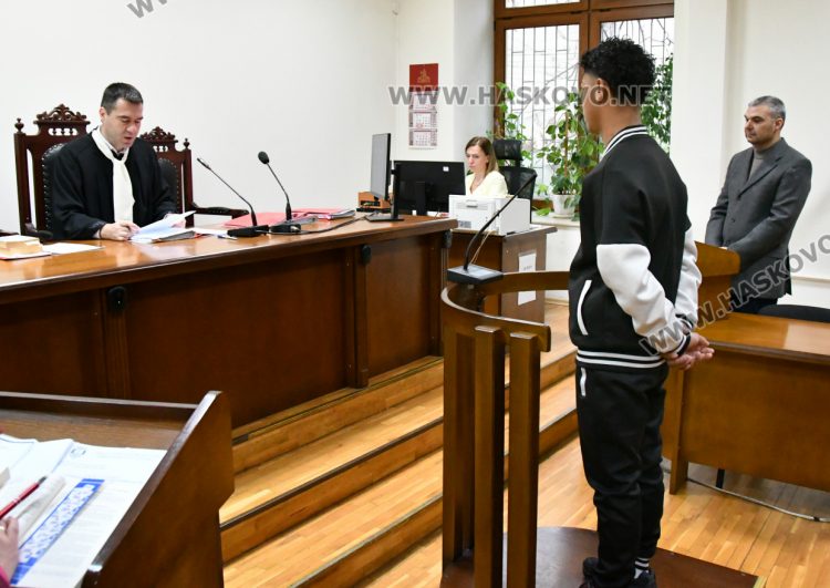 Обществено порицание за ученика от Спортното училище, стрелял &bdquo;като мафиот&ldquo; от прозорец