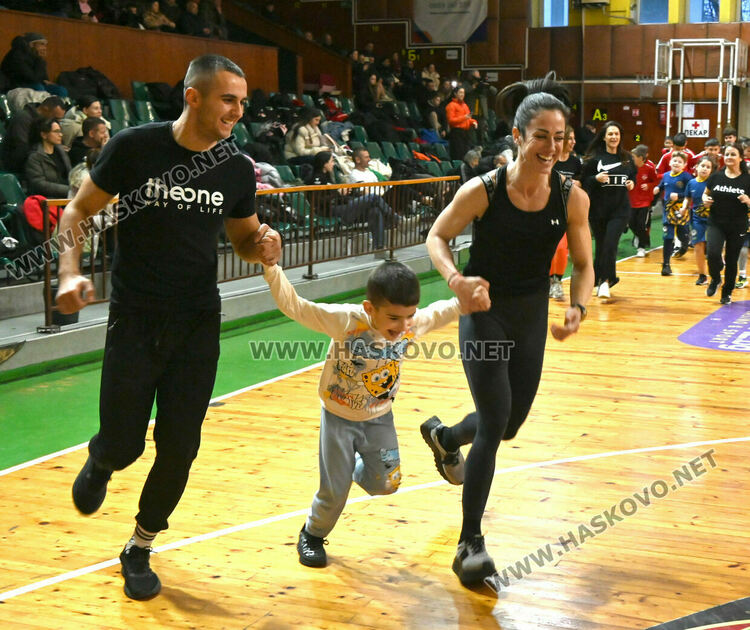 Доброто се умножава! &bdquo;Ръка, която дава&nbsp;&ndash; не обеднява&ldquo; достигна и до други градове
