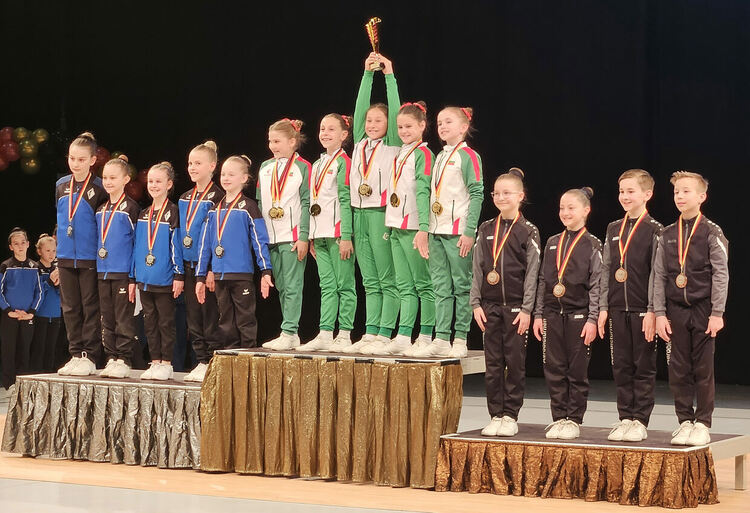 Състезателите на &bdquo;Виолена&ldquo; с призови места в турнир в Германия