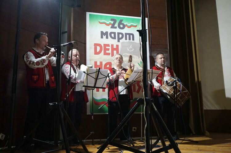 Празничен концерт по повод Деня на Тракия в Хасково