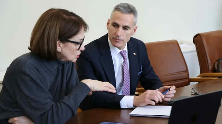 Христо Грозев ще подпомага МС в борбата с дезинформацията и хибридните заплахи