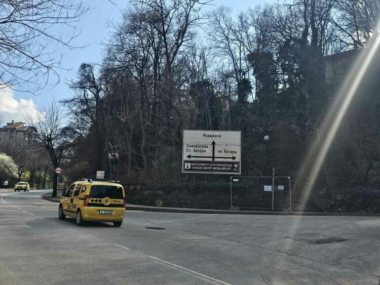 Участък от бул. &bdquo;Освобождение&ldquo; ще бъде затворен за движение на автомобили