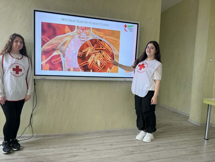 Доброволци на БЧК с инициативи за Световния ден за борба с туберкулозата
