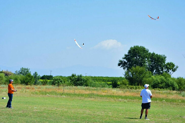 Авиосъбор за радиоуправляеми модели през уикенда на летище &bdquo;Узунджово&ldquo; 