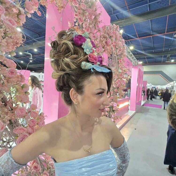 Ученички от ПГЛП-Хасково с второ място в Италиански фестивал на красотата и прическата