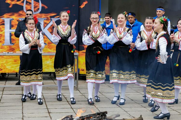 Популярното кулинарно шоу Hell's Kitchen по NOVA гостува в Радомир