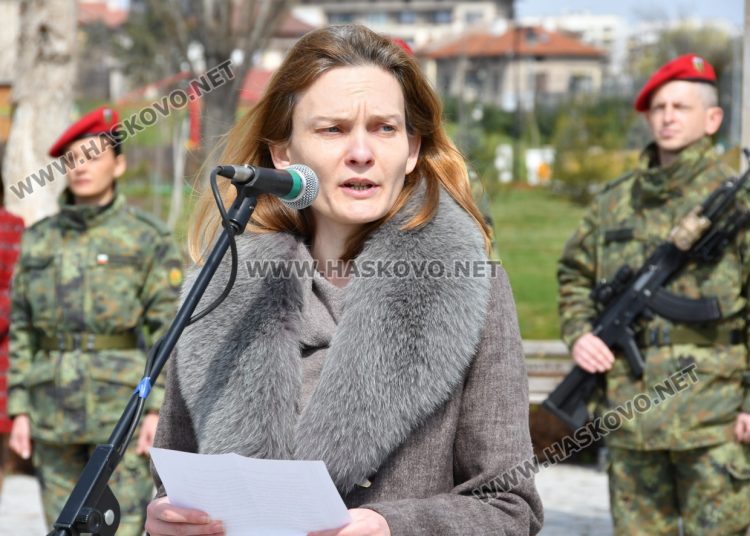 д-р Веселина Узунова