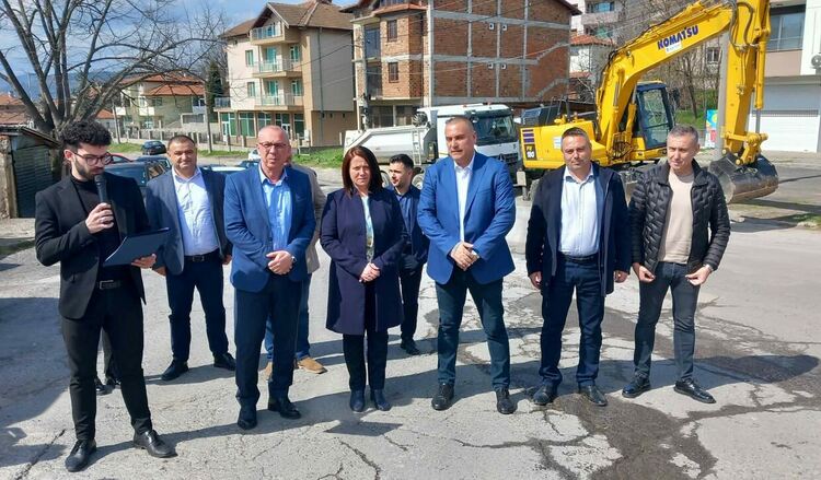 Днес започнаха основни ремонти на общо 5 улици в Кърджали