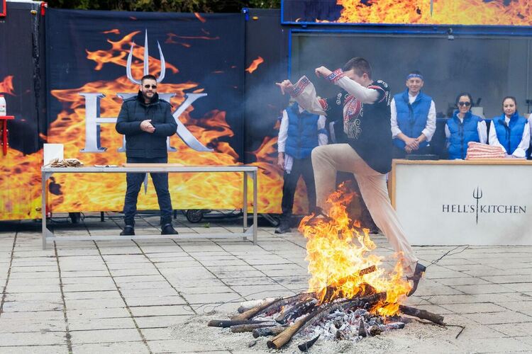 Популярното кулинарно шоу Hell's Kitchen по NOVA гостува в Радомир