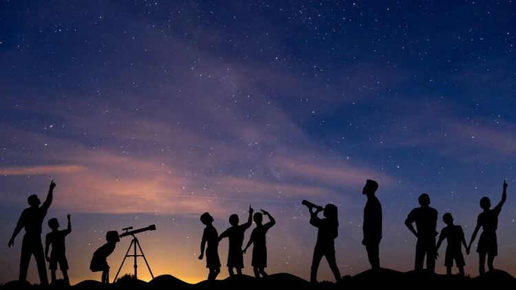 Невероятни нови снимки на НАСА разкриват Сатурн в нова светлина благодарение на телескопите Webb и Хъбъл 