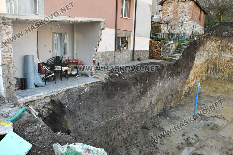 РДНСК&nbsp;&ndash; Хасково спря строежа в &bdquo;Хисаря&ldquo;, разпоредиха укрепване