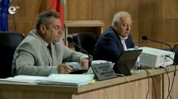 Общинският съвет в Смолян реши да не се назначават служители по чистота в селата 