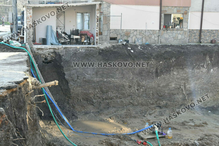 Хасковлии: При строителство събориха стени, скъсаха жици и изгоряха електроуреди