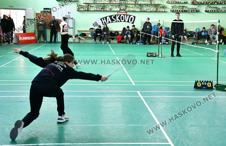 118 бадминтонисти участват на Държавния шампионат в Хасково 