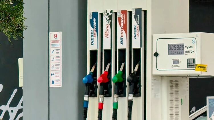  БНБ представи три сценария за развитие на кризата с горивата