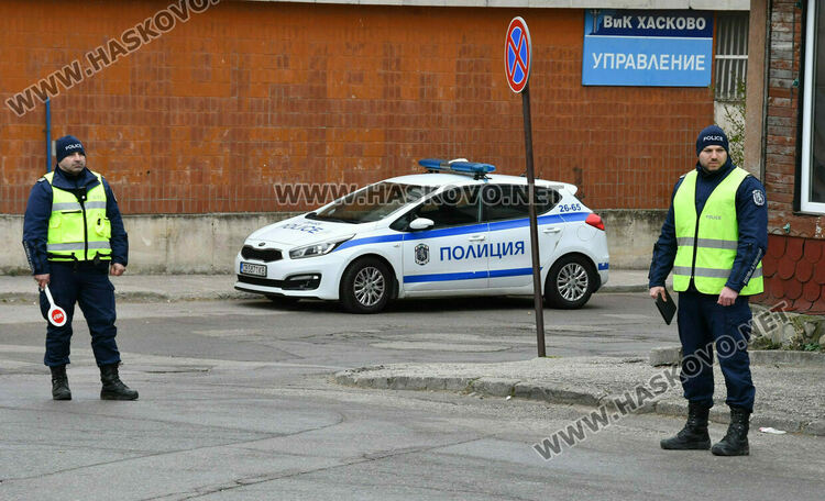 Задържаха двама за ден за купуване на гласове в Хасковско, единият държал дрога и му отнеха книжката
