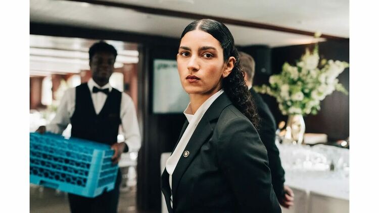 Гледаме френския HBO Original сериал &bdquo;Привилегии&ldquo; в HBO Max