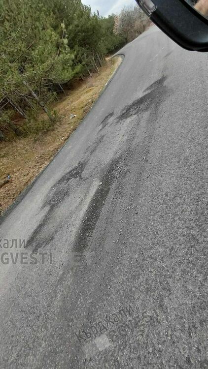  Ремонт по български! Година след преасфалтирането пътя за Дъждовница е осеян с дупки
