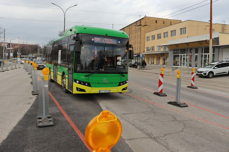 Започна същинският ремонт на ж.п. надлеза в Хасково, ще има и велоалея