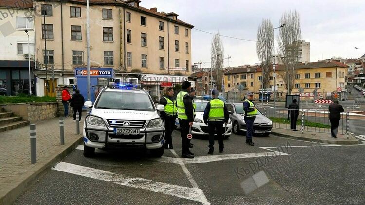Мащабна акция на полицията в Кърджали срещу купуването на гласове,трима са задържани,образувани са досъдебни производства
