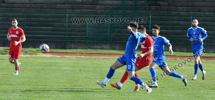 ОФК &bdquo;Хасково&ldquo; с обрат срещу &bdquo;Спартак&ldquo;. Юлий Шекеров герой в последните минути